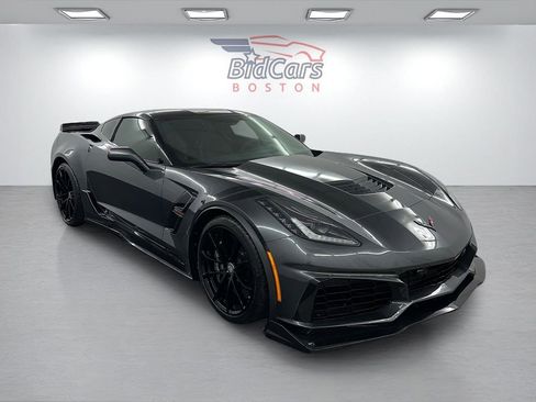 Used 2017 Chevrolet Corvette Grand Sport image 3