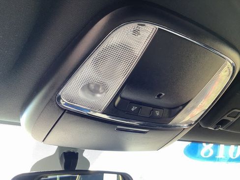 Used 2018 Jeep Grand Cherokee Laredo image 18