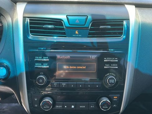 Used 2015 Nissan Altima 2.5 SV w/ Convenience Package FWD image 34