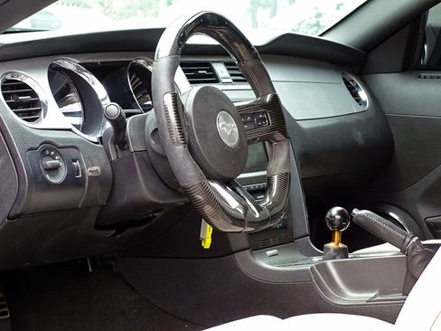 Used 2013 Ford Mustang GT Premium w/ Electronics Pkg RWD image 23
