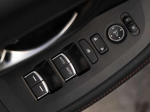 Used 2026 Honda HR-V Sport image 37