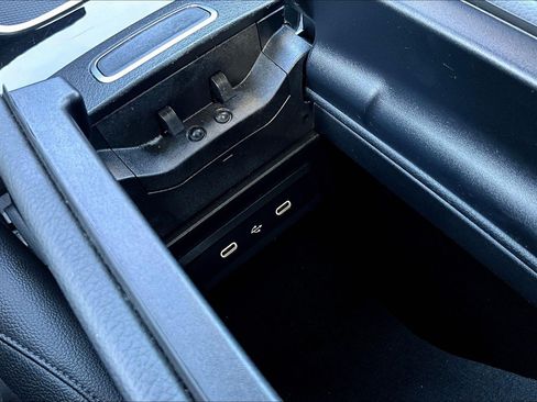 Used 2025 Mercedes-Benz CLA 250 4MATIC image 26