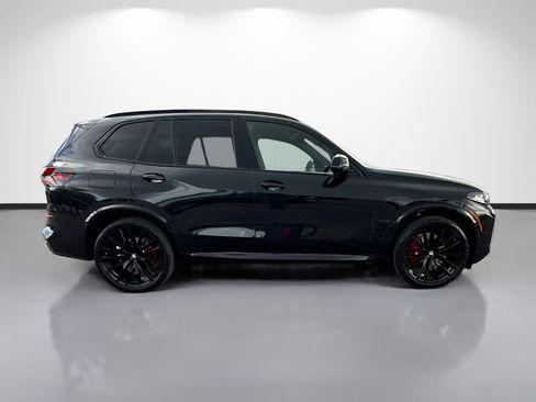 New 2026 BMW X5 xDrive40i w/ M Sport Package AWD/4WD image 2