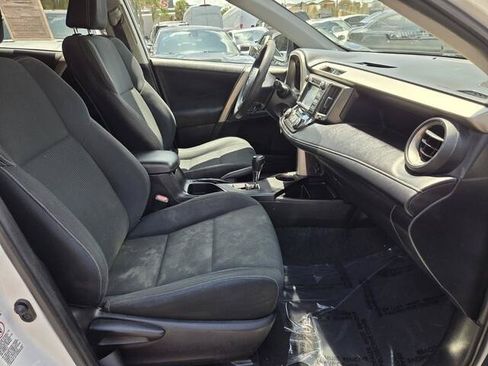 Used 2015 Toyota RAV4 XLE FWD image 12