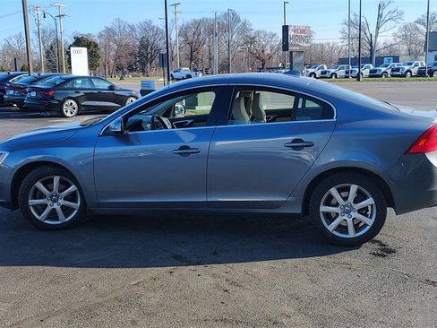 Used 2016 Volvo S60 T5 Premier image 5