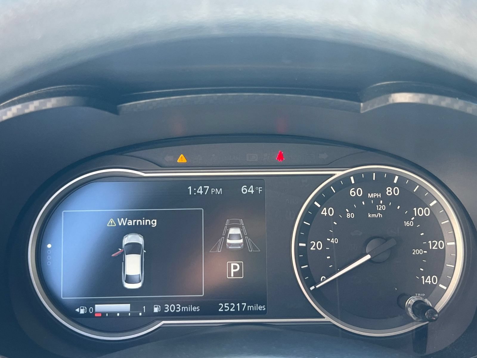 Used 2025 Nissan Versa SV FWD image 34