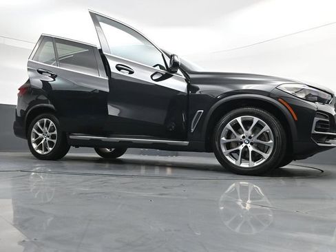 Used 2022 BMW X5 xDrive40i w/ Premium Package AWD/4WD image 41