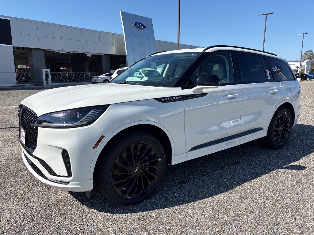 New 2027 Lincoln Aviator Reserve AWD/4WD image 6