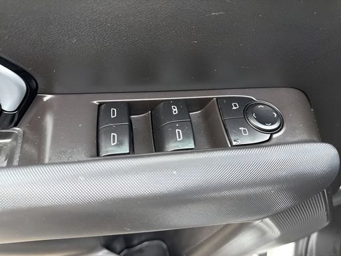 Used 2025 Chevrolet Colorado Z71 AWD/4WD image 28