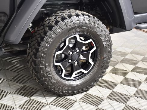 Used 2020 Jeep Gladiator Rubicon w/ LED Lighting Group AWD/4WD image 52