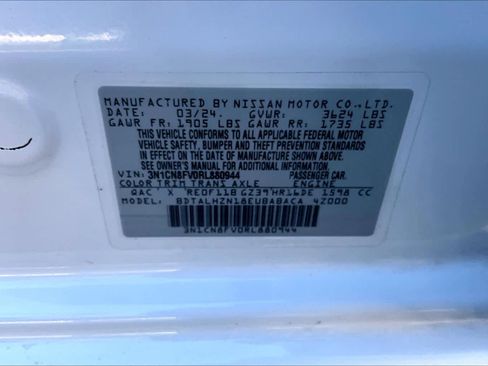 Used 2024 Nissan Versa SR image 33