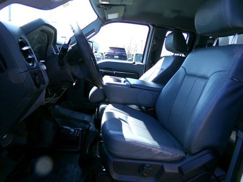 Used 2016 Ford F550 4x4 SuperCab Super Duty image 13
