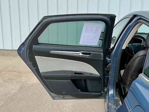 Certified 2019 Ford Fusion SE w/ Equipment Group 151A FWD image 14