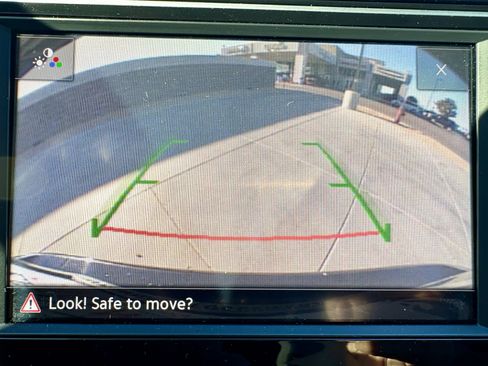 Used 2024 Volkswagen Taos S image 17