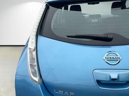 Used 2013 Nissan Leaf SV w/ LED & Quick Charge Pkg FWD image 8