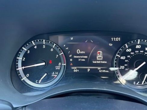 Used 2021 Toyota Highlander XSE AWD/4WD image 19