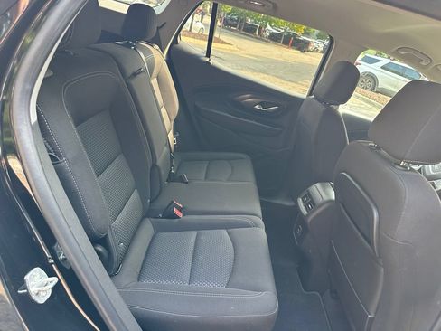 Used 2022 GMC Terrain SLE FWD image 26