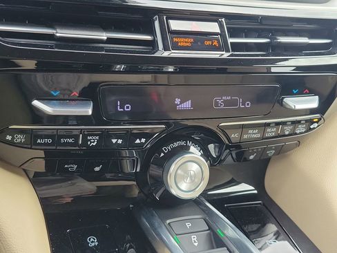 Certified 2025 Acura MDX SH-AWD image 28
