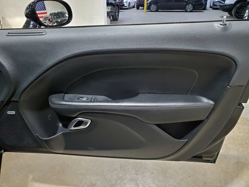 Used 2019 Dodge Challenger SXT w/ Plus Package RWD image 15