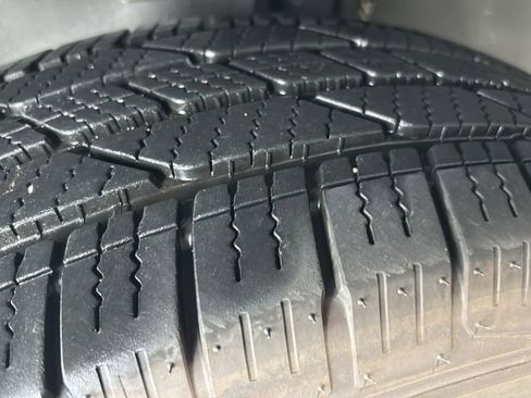 Used 2016 Jeep Wrangler Sahara w/ Connectivity Group AWD/4WD image 27