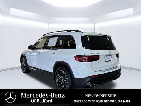 Used 2026 Mercedes-Benz GLB 250 4MATIC image 3