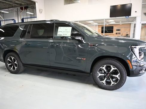 New 2026 GMC Yukon XL AT4 w/ AT4 Premium Plus Package image 4