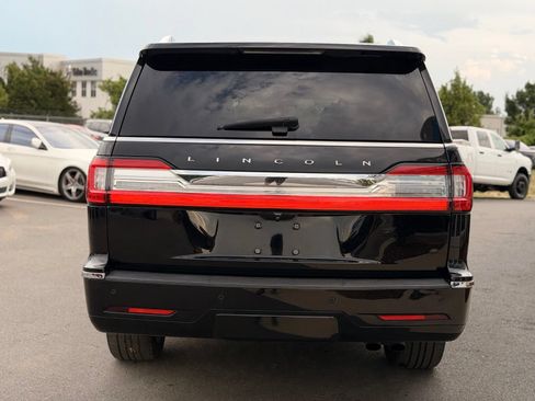 Used 2021 Lincoln Navigator L Reserve AWD/4WD image 7