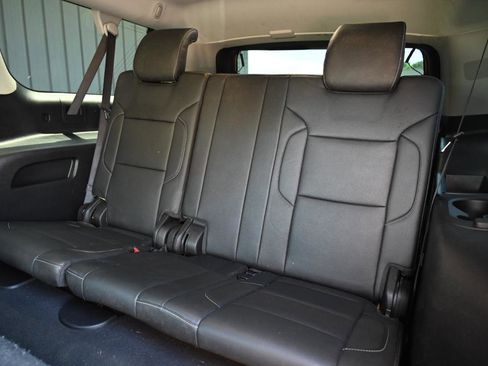 Used 2019 Chevrolet Suburban LT AWD/4WD image 45
