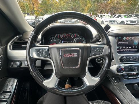 Used 2018 GMC Yukon SLT image 31