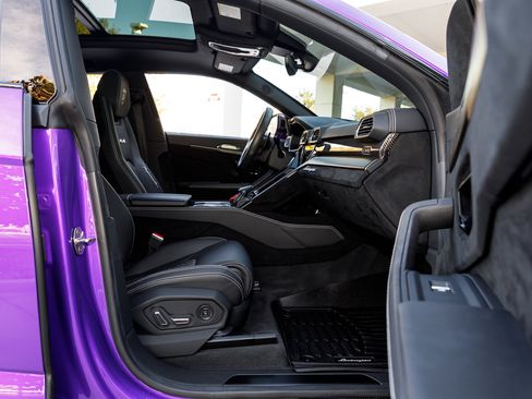 Used 2024 Lamborghini Urus Performante image 49