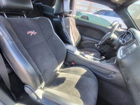Used 2015 Dodge Challenger R/T Scat Pack w/ Scat Pack Appearance Package RWD image 7