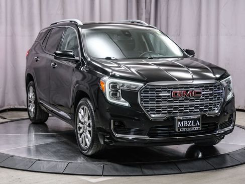 Used 2022 GMC Terrain Denali AWD/4WD image 5