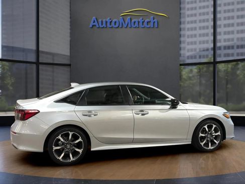 Used 2025 Honda Civic Sport Touring image 11