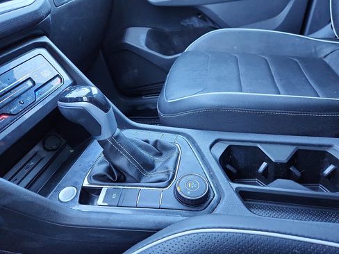 Used 2023 Volkswagen Tiguan SEL R-Line image 20