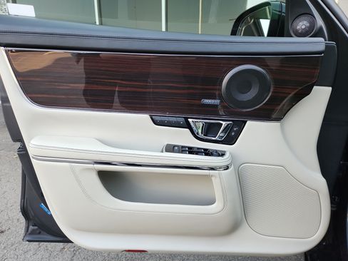 Certified 2016 Jaguar XJ L Portfolio AWD/4WD image 12