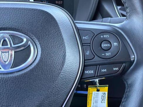 Certified 2021 Toyota Corolla SE w/ Carpet Mat Package (TMS) FWD image 11