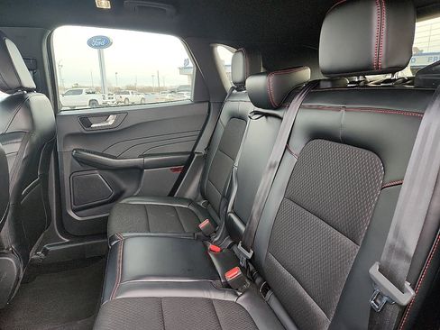 Used 2025 Ford Escape ST-Line image 5