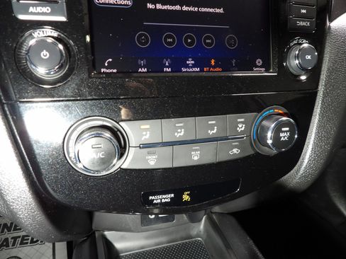 Used 2022 Nissan Rogue Sport S FWD image 15