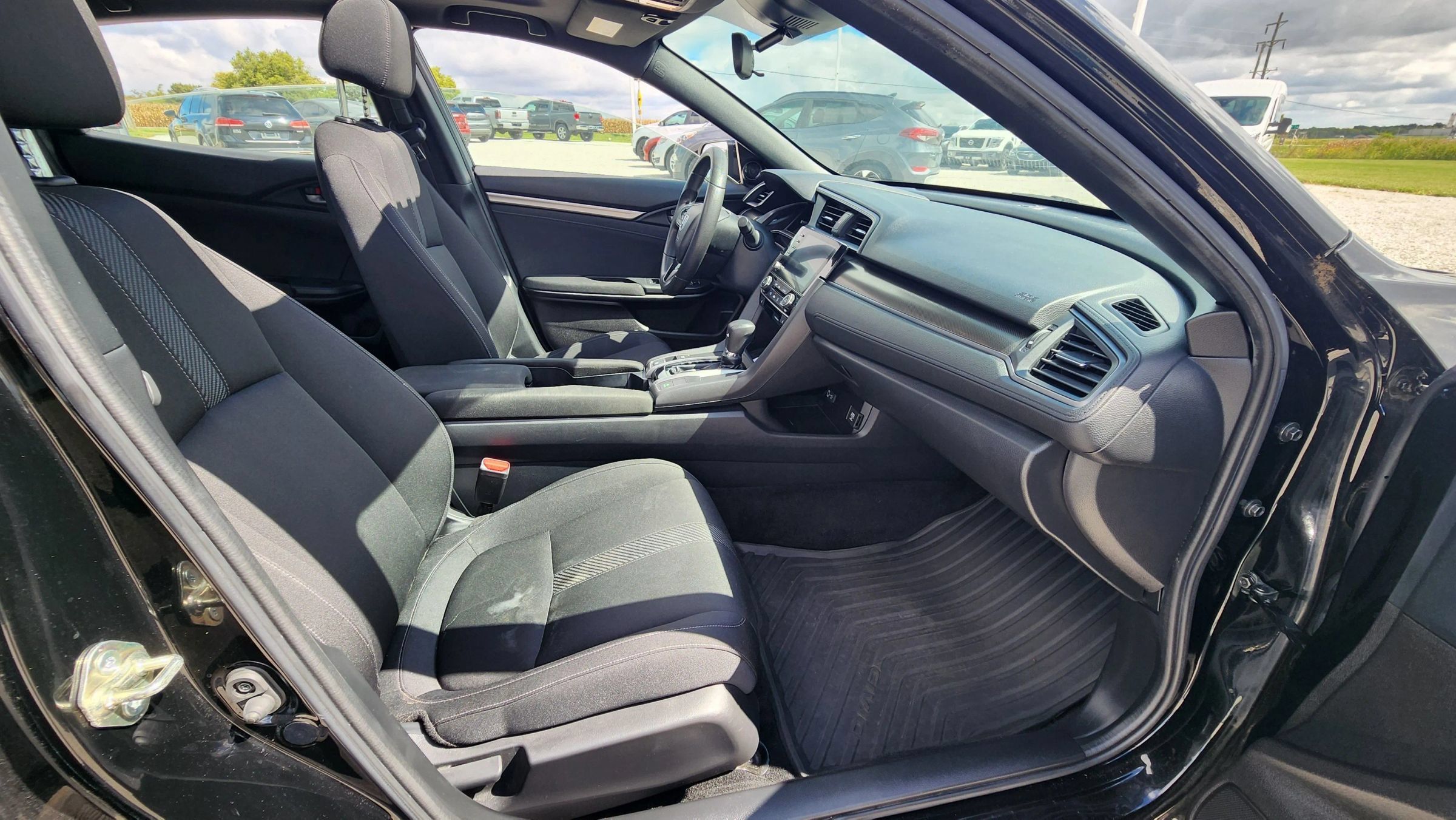 Used 2019 Honda Civic EX image 10