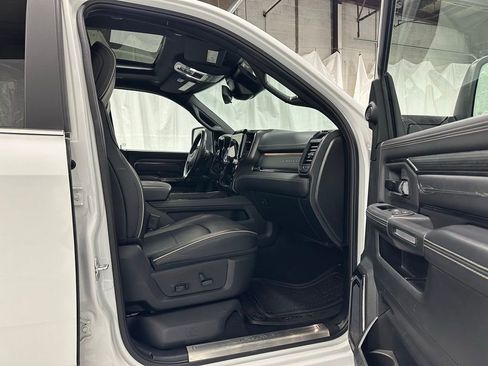 Used 2024 RAM 2500 Limited image 59