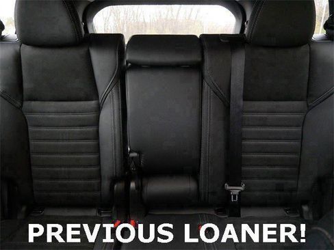 Used 2025 Mitsubishi Outlander SE image 14