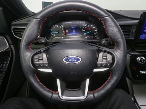 Used 2024 Ford Explorer ST-Line w/ Class IV Trailer Tow Package image 34