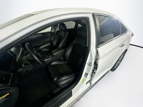 Used 2015 Hyundai Sonata Sport w/ Option Group 04 FWD image 13