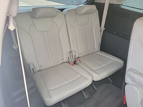 Used 2022 Kia Sorento S FWD image 40
