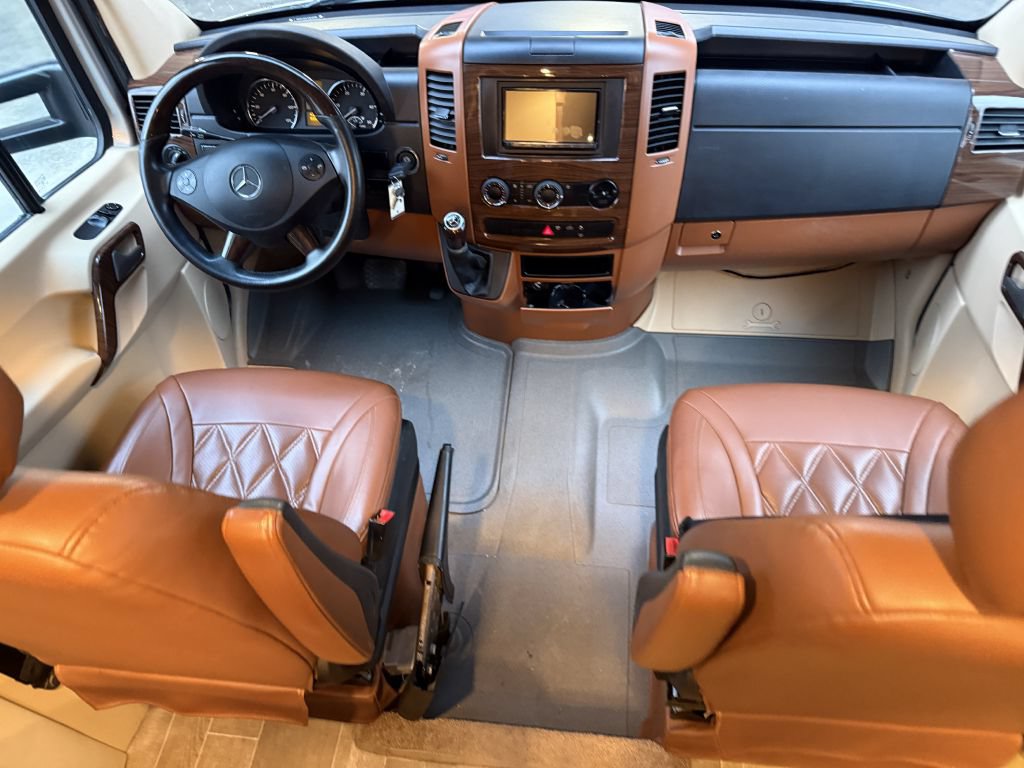 Used 2017 Mercedes-Benz Sprinter 3500 image 48