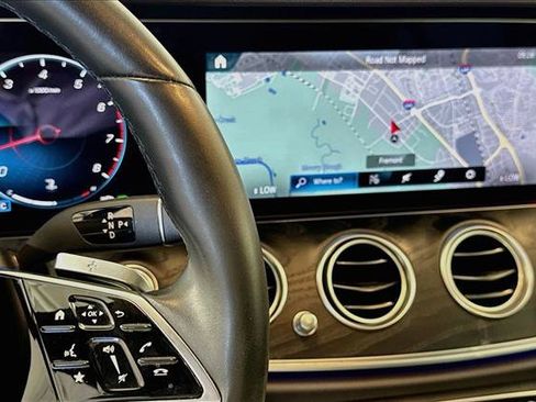 Used 2022 Mercedes-Benz E 350 Sedan image 16