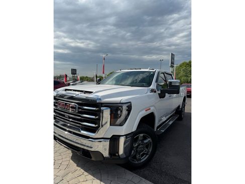 Certified 2025 GMC Sierra 2500 SLT w/ SLT Premium Package image 2