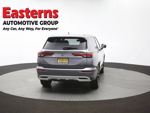 Used 2024 Mitsubishi Outlander SE FWD image 37