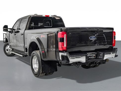Used 2024 Ford F350 Lariat w/ FX4 Off-Road Package image 8