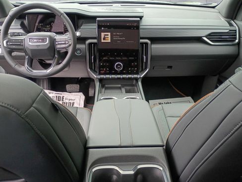 Used 2026 GMC Acadia AT4 AWD/4WD image 11